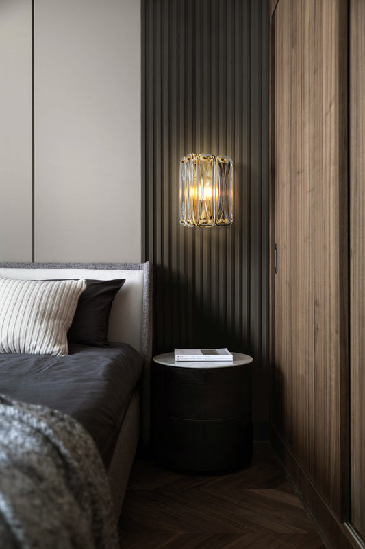 Scutum Single-Light Wall Light - Copper Finish, Clear Artistic Glass, Iron Frame, E14 Base