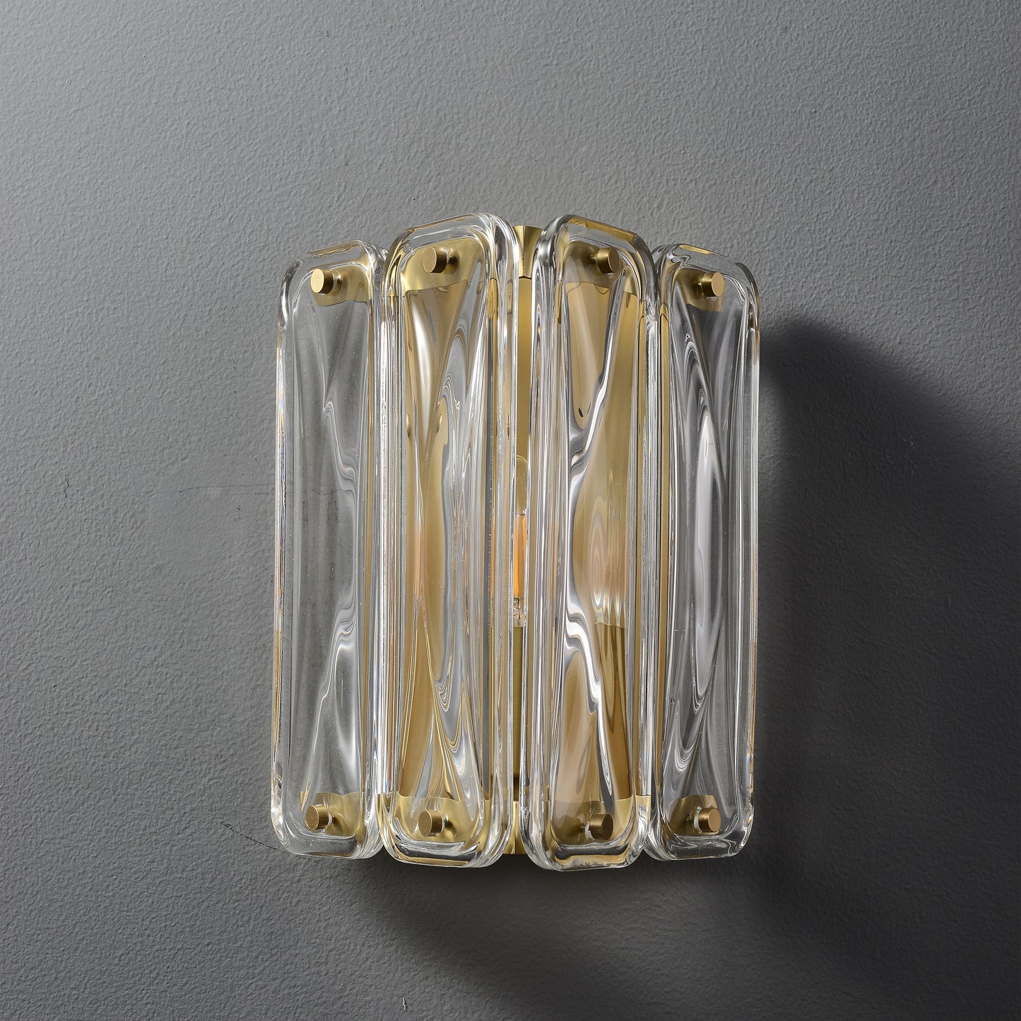 Scutum Single-Light Wall Light - Copper Finish, Clear Artistic Glass, Iron Frame, E14 Base
